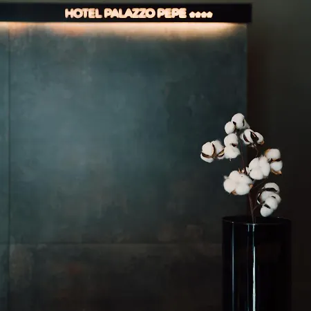 Hotel Palazzo Pepe & Jacuzzi Naples