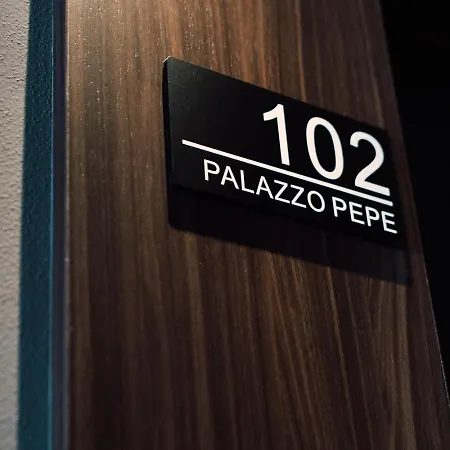 Palazzo Pepe & Jacuzzi Hotel Naples