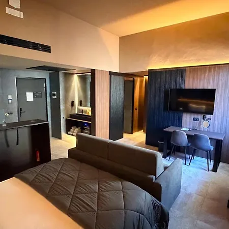 Hotel Palazzo Pepe & Jacuzzi Naples